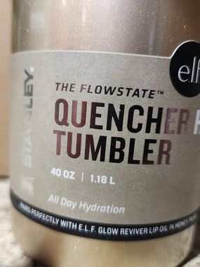 Stanley Quencher Tumbler - Glow Gold. 40oz. With Handle, Lid & Straw.